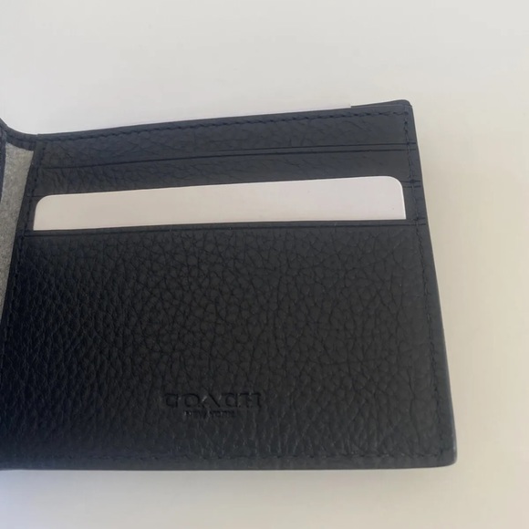 NWT Slim Billfold Wallet With Varsity Stripe 3003 - Picture 5 of 8